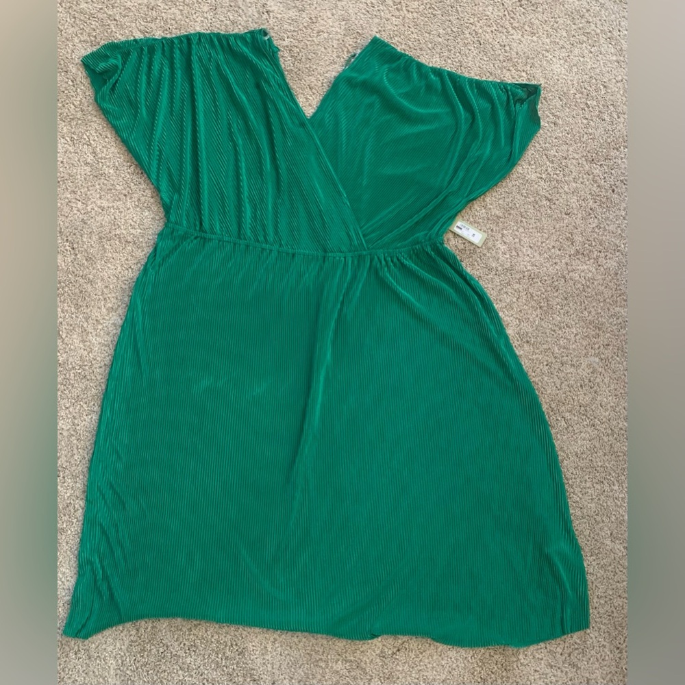Nine Eight New York Green Dress Silky/Stretch Fabric Brand new with tagSize 3X.